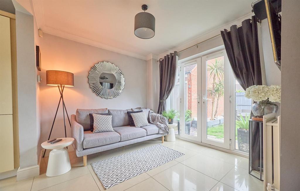 88 Paddock Way HK 4.jpg
