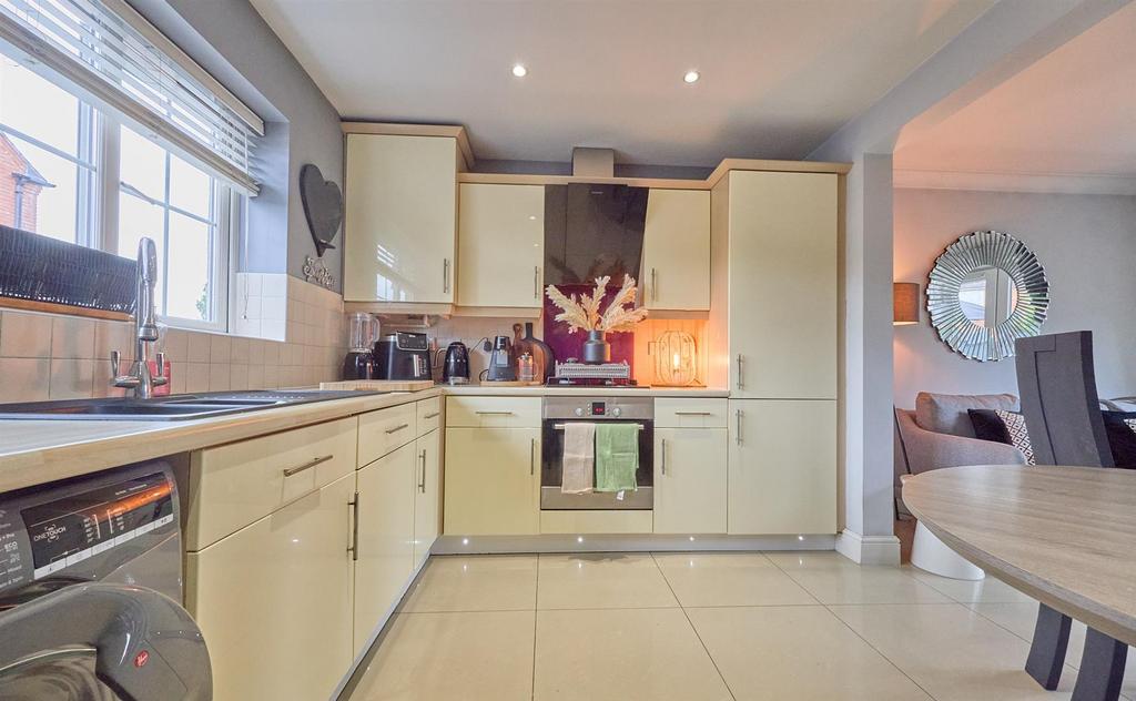 88 Paddock Way HK 6.jpg