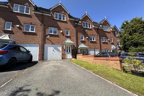 3 bedroom townhouse to rent, East O' Hills Close, Heswall