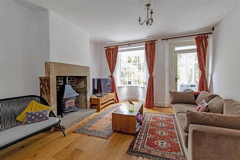 5 Edgemount View, Curbar, Hope Valley, S32 3YX