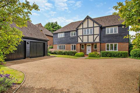 5 bedroom detached house for sale, Upper Street, Leeds, Maidstone