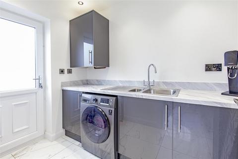 27 Bradwell Head Road, Bradwell, Hope Valley, S33 9HD