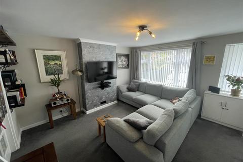 22 Exmoor Close, Wirral, CH61 9QN