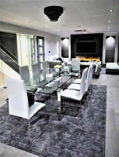 4 bedroom penthouse to rent, No.1 Deansgate, Manchester