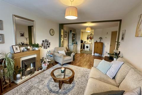 2 bedroom apartment for sale, Tillage Green, Darlington