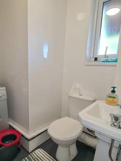 3 bedroom terraced house to rent, Windflower Place, Northampton