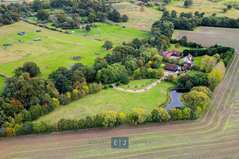 6 bedroom detached house for sale, Mount Road, Theydon Mount CM16