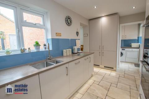 4 bedroom semi-detached house for sale, The Pastures, Stevenage