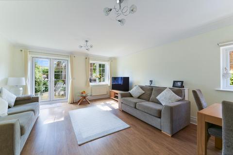 18 Willow Close, Banstead, SM7 1BN
