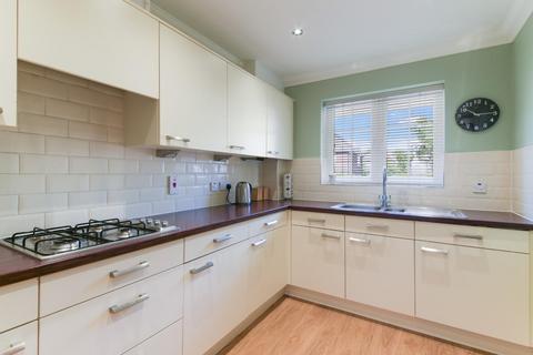 18 Willow Close, Banstead, SM7 1BN