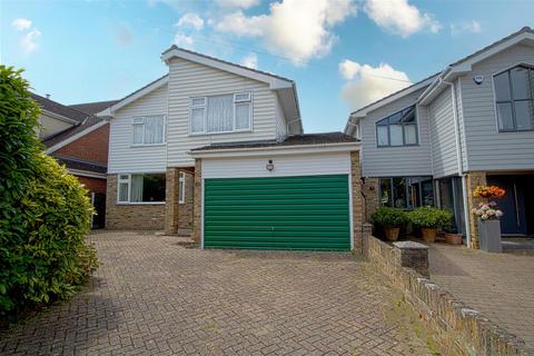 4 bedroom detached house for sale, Horace Road, Billericay CM11