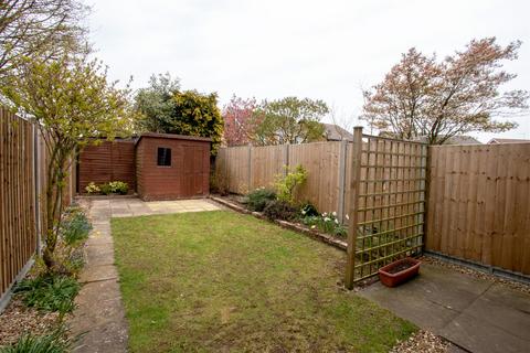 2 bedroom end of terrace house to rent, Byron Way, Stamford