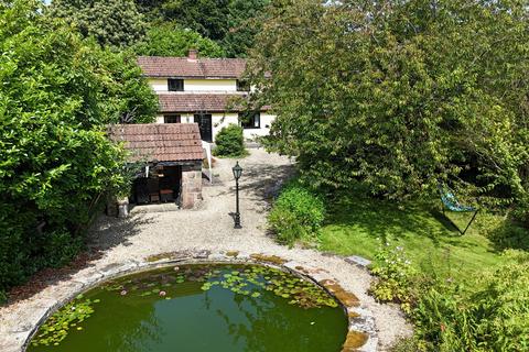 3 bedroom cottage for sale, Church Walk, Lydney GL15