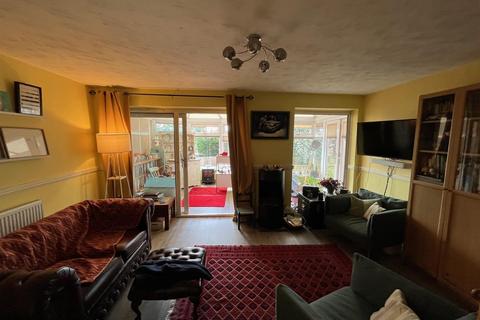 3 bedroom semi-detached house for sale, Walnut Drive, Caerleon, Newport