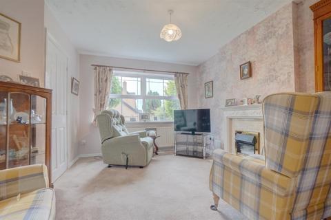 10 Stonehaven, Amington, Tamworth, B77 3QX