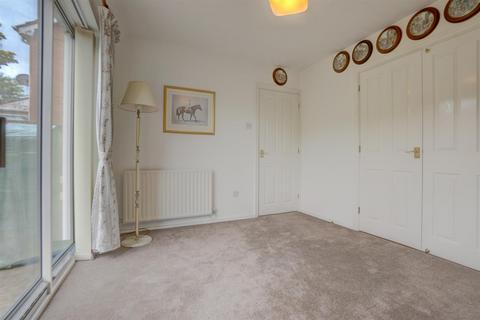 10 Stonehaven, Amington, Tamworth, B77 3QX