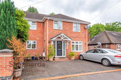 4 bedroom semi-detached house for sale, St. Laurence Drive, Broxbourne EN10