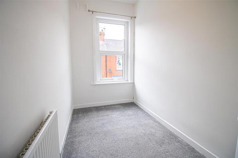 3 bedroom terraced house to rent, 3-Bed House to Let Clyde Street, Ashton-On-Ribble, Preston