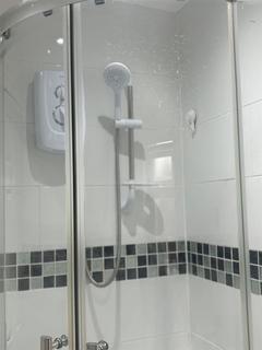 1 bedroom in a house share to rent, Norbury Crescent, Norbury, London