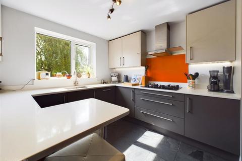 132 Kenrick Road, Nottingham, NG3 6EX