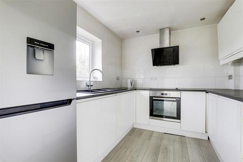 2 bedroom maisonette for sale, Elwes Lodge, Carlton NG4