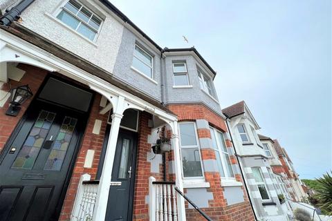 5 bedroom semi-detached house to rent, Sedgewick Road, Bexhill-On-Sea TN40