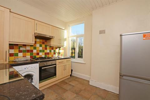 1 bedroom apartment to rent, Coleshill Road, Teddington