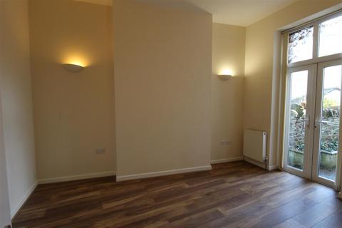 2 bedroom apartment to rent, Okehampton