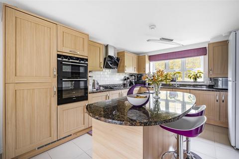 6 bedroom detached house for sale, Olympic Park Road, Andover