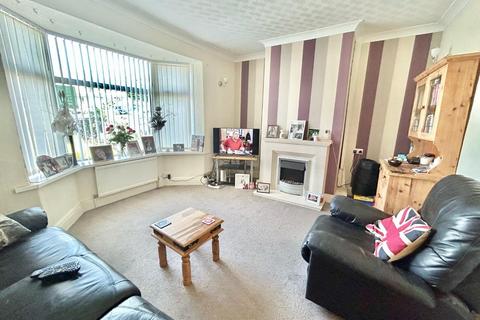 2 bedroom house for sale, Briercliffe Road, Burnley