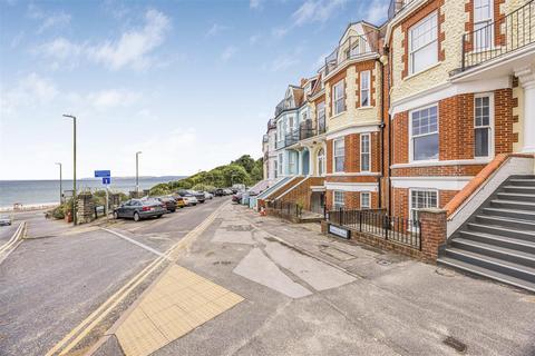 2 bedroom apartment for sale, Undercliff Road, Bournemouth