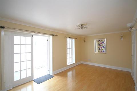 49 Cinque Foil, Peacehaven, BN10 8DZ