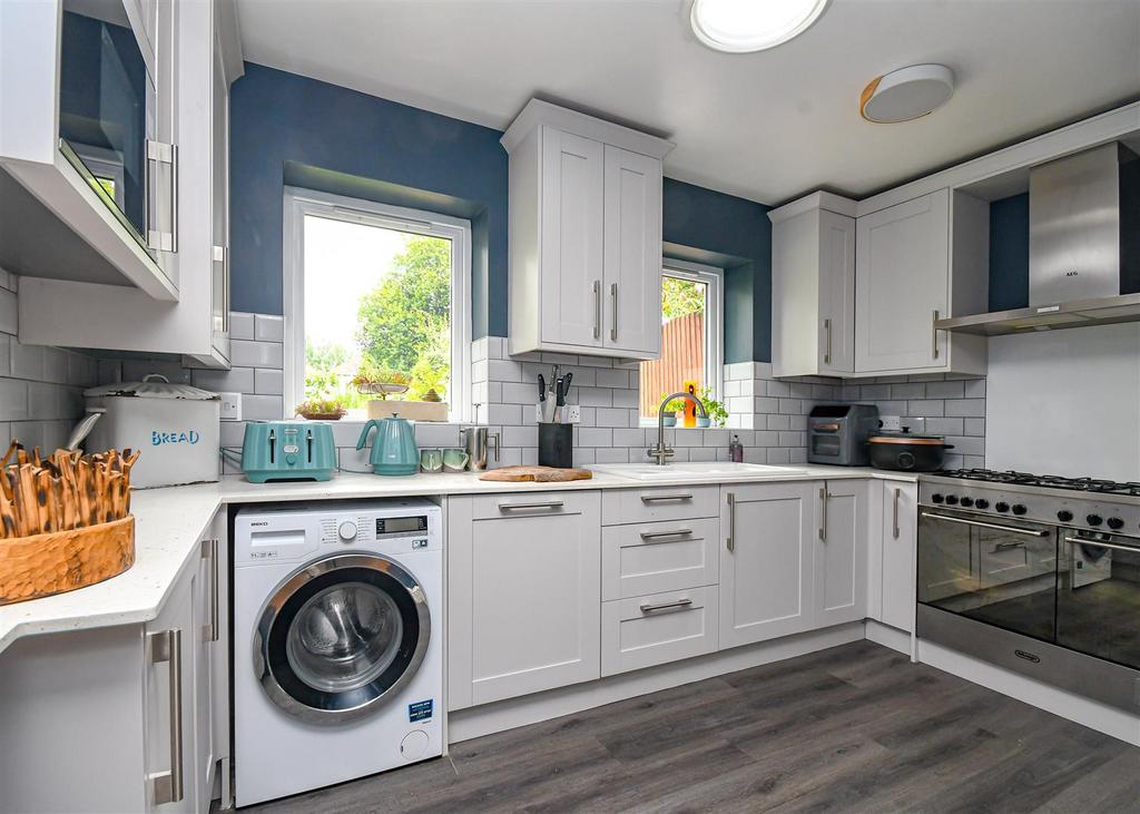 30 Orton Grove-Kitchen.jpg