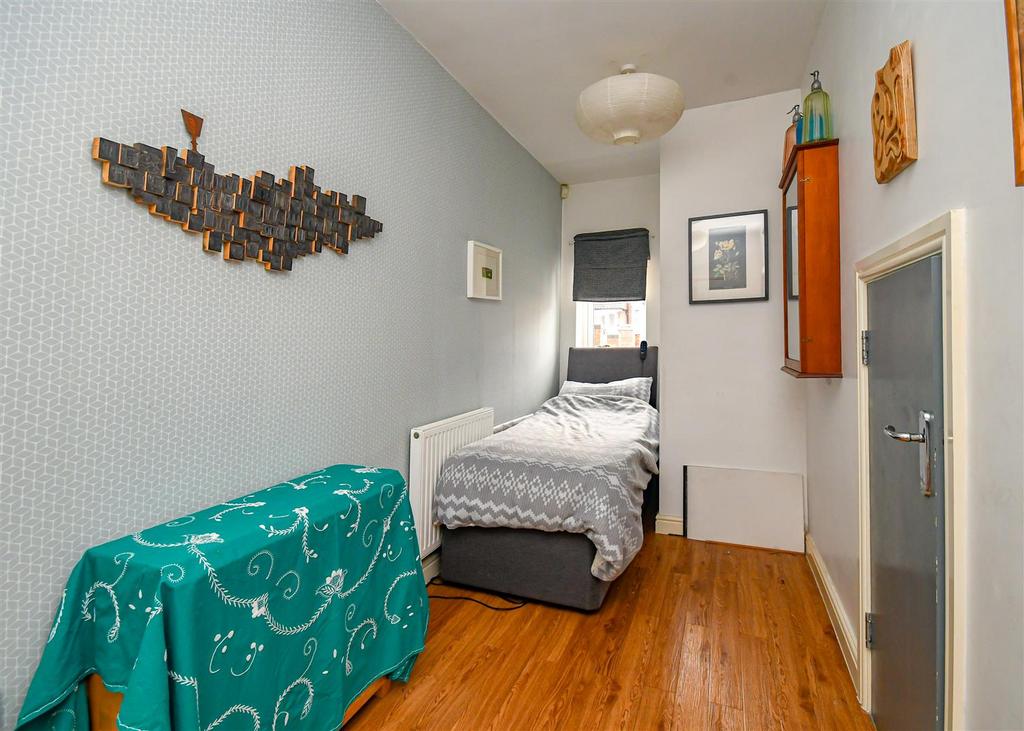 30 Orton Grove-Bedroom 4.jpg