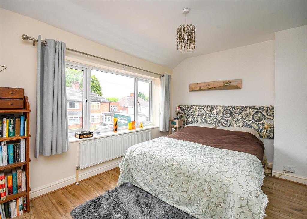 30 Orton Grove-Bedroom 1.jpg