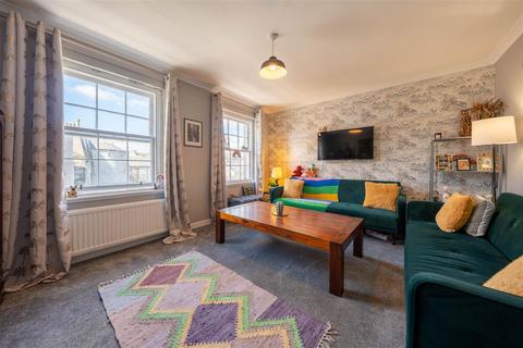 Flat 8, 3 Atholl Court, Perth, PH1 5HX