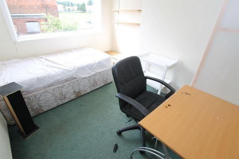 4 bedroom house to rent, Brazil Street, Leicester