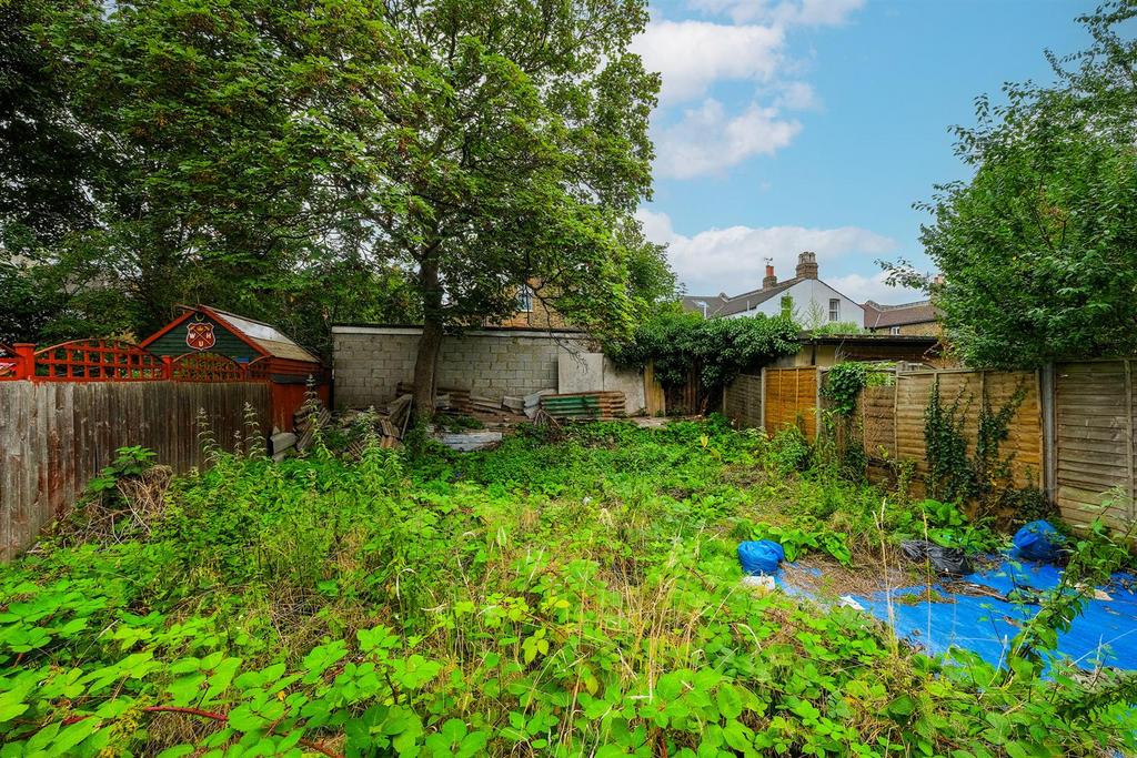 37 Cann Hall Road-21 resized.jpg