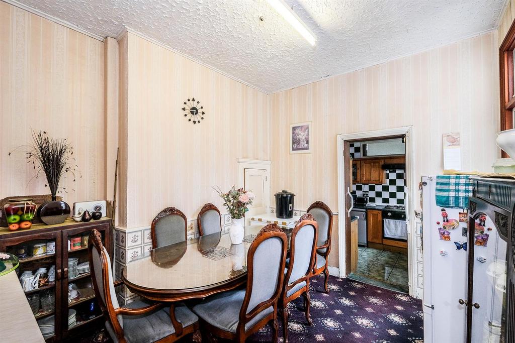37 Cann Hall Road-10 resized.jpg