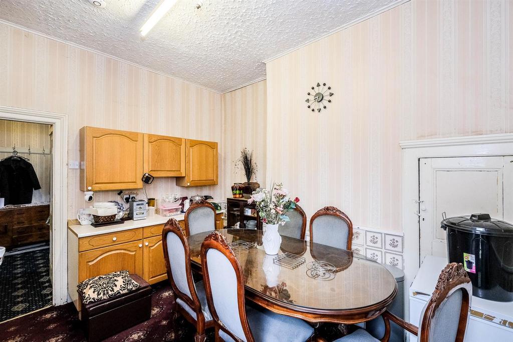 37 Cann Hall Road-11 resized.jpg