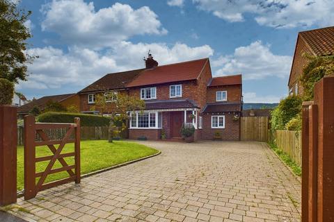 4 bedroom country house for sale, Black Horse Lane, Northallerton DL6