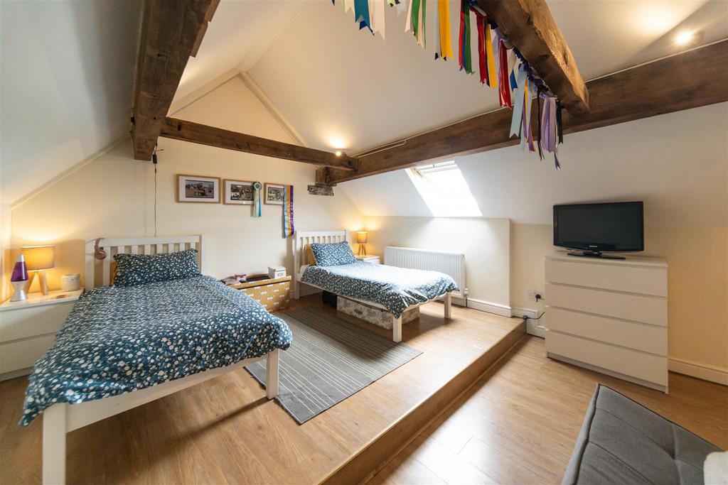 Living Quarters-16.jpg