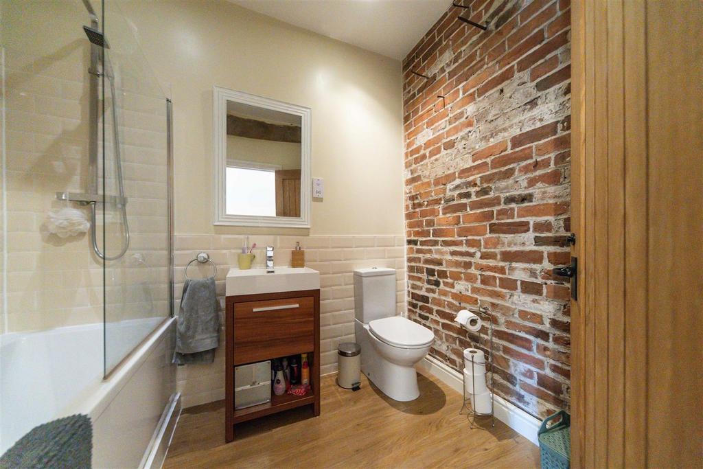 Living Quarters-14.jpg