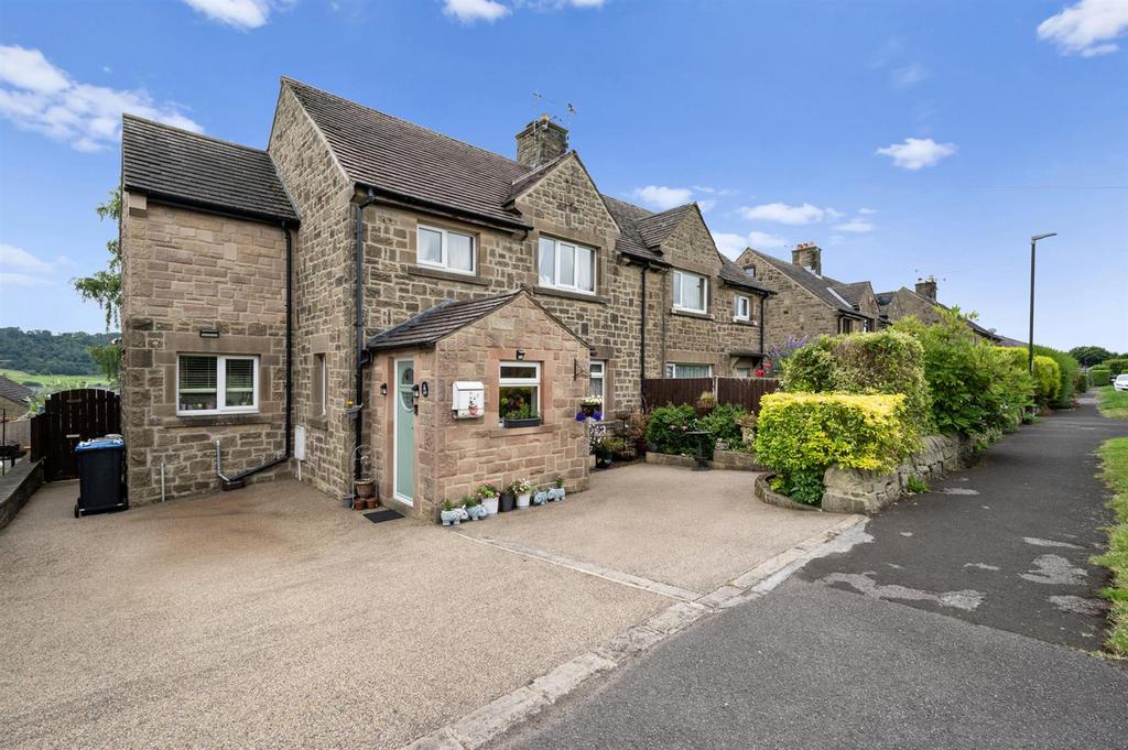 Moorhall, Bakewell 3 bed semidetached house for sale £300,000
