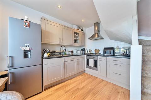 2 bedroom house for sale, Sandwich Road, Ash, Canterbury