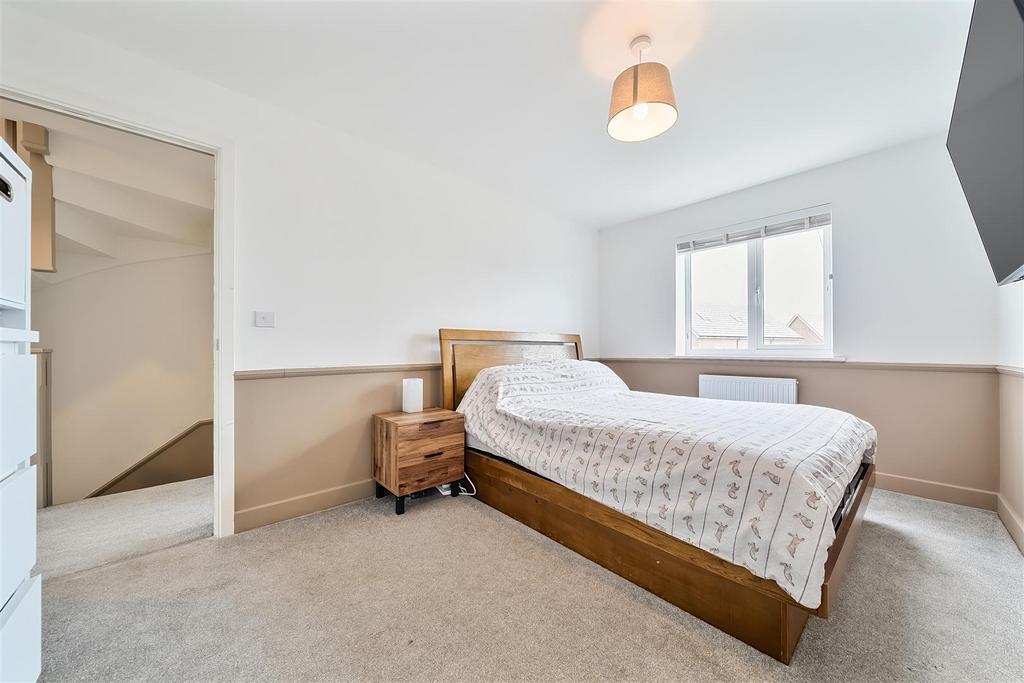 Lynx Street 4 Bedroom Detached For Sale - Bedroom