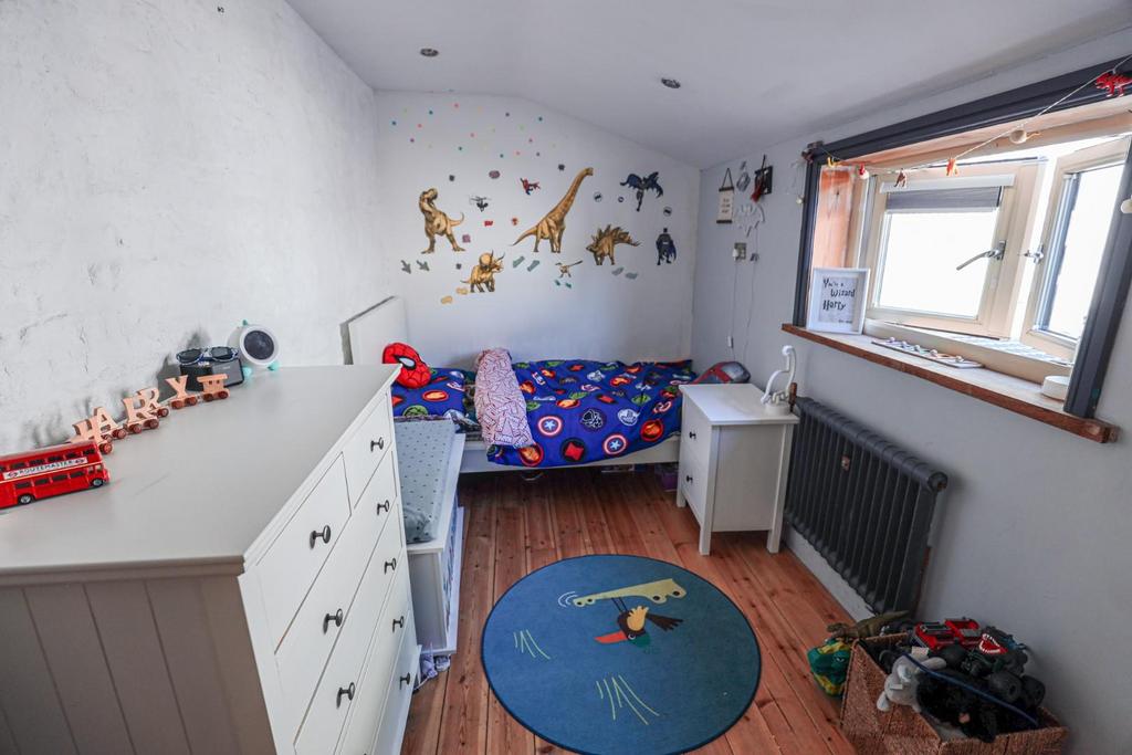 3 R5 A4490.jpg
