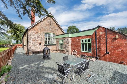 4 bedroom detached bungalow for sale, Llandrinio, Llanymynech