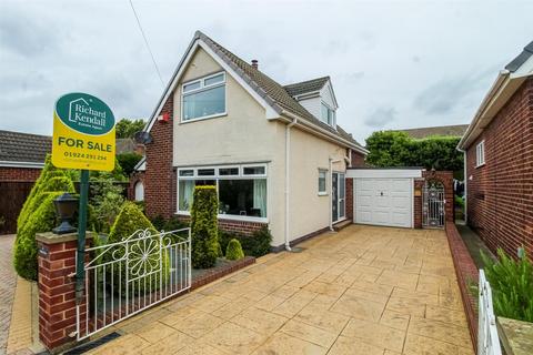 11 Ashley Close, Wrenthorpe, Wakefield, WF2 0JU