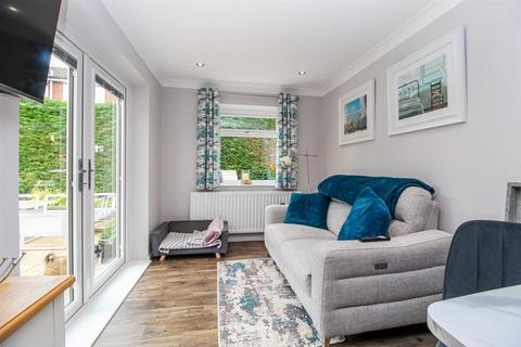 11 Ashley Close, Wrenthorpe, Wakefield, WF2 0JU
